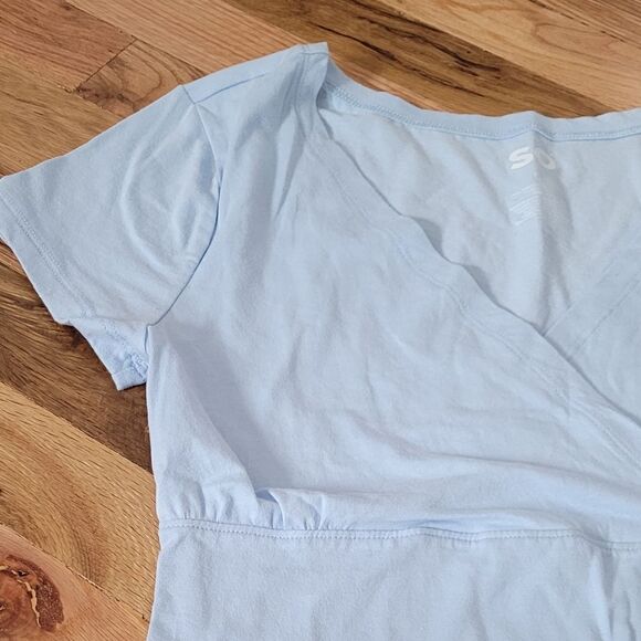 🤸‍♀️3 for 12🤸‍♂️ Juniors' Large SO Cropped Wrap Tee - Picture 3 of 5